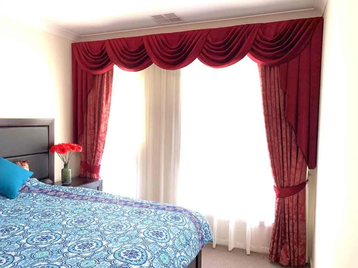 CURTAINS & SHEERS
